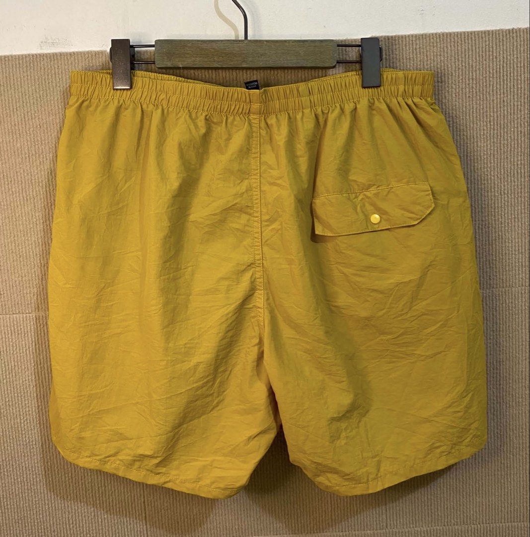 Patagonia (Category: Shorts) located in San Fernando. Submitted by jyyyshytt (Listing ID 1463102854, Image 2). Description: Good as new No issue Color rate:9.8/10 Dimensions:W32-36 L16.