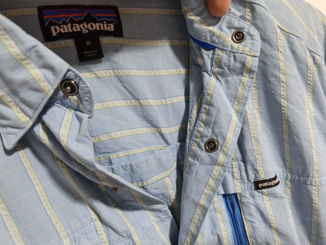 Patagonia Congo Town Pucker Snap Button Double Pocket size M (Category: Activewear) located in Taguig. Submitted by nextflip (Listing ID 1463065138, Image 3). Description: excellent condition no issue 22.5 x 29 e.