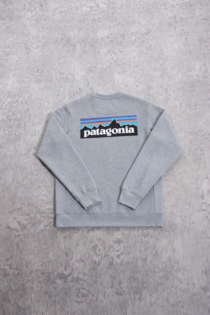 Patagonia Hoodie 巴塔P26山峰衛衣男女同款 （分類：衛衣）位於 Hong Kong。 由 chrstudio 提交（商品編號 1463007255，圖片 3）。簡介： 顏色：黑色 米白色 藏青色 灰色 Size：S-XL 。