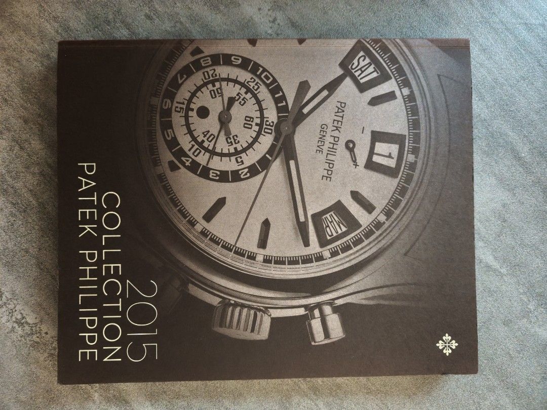 Patek Philippe 錶目錄 2015 2022 （分類：雜誌）位於 Hong Kong。 由 edwinwmy57345 提交（商品編號 1462995376，圖片 2）。簡介： 呢度有幾本 Patek Philippe 嘅目錄，有 2015 年 Baselworld 同埋 Collection，仲有 2022 年 Collection。另外仲有一本 2010-2011 年嘅價目表。全部都係原裝正版，收藏家必備。。