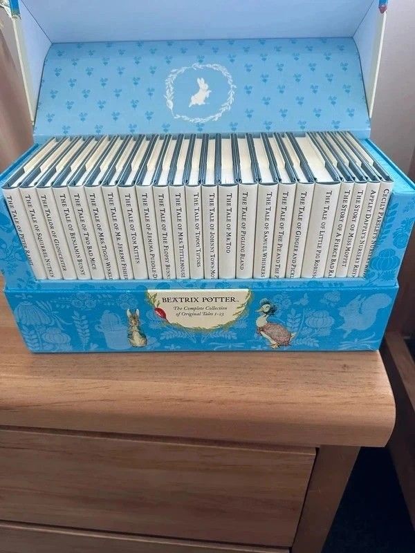 Peter Rabbit Box set 1-23 (Category: Children's Books) located in Manila. Submitted by itsteddytales_01 (Listing ID 1462914286, Image 2). Description: .