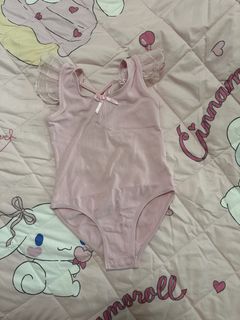 (Category: ) located in . Submitted by borntoshoppp (Listing ID 1462993260, Image 1). Description: .