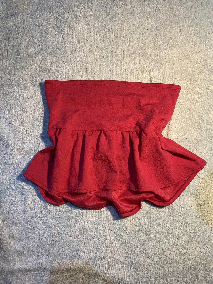 Pink Cropped Top (Category: Others Tops) located in Mapandan. Submitted by elavee (Listing ID 1463088233, Image 1). Description: .