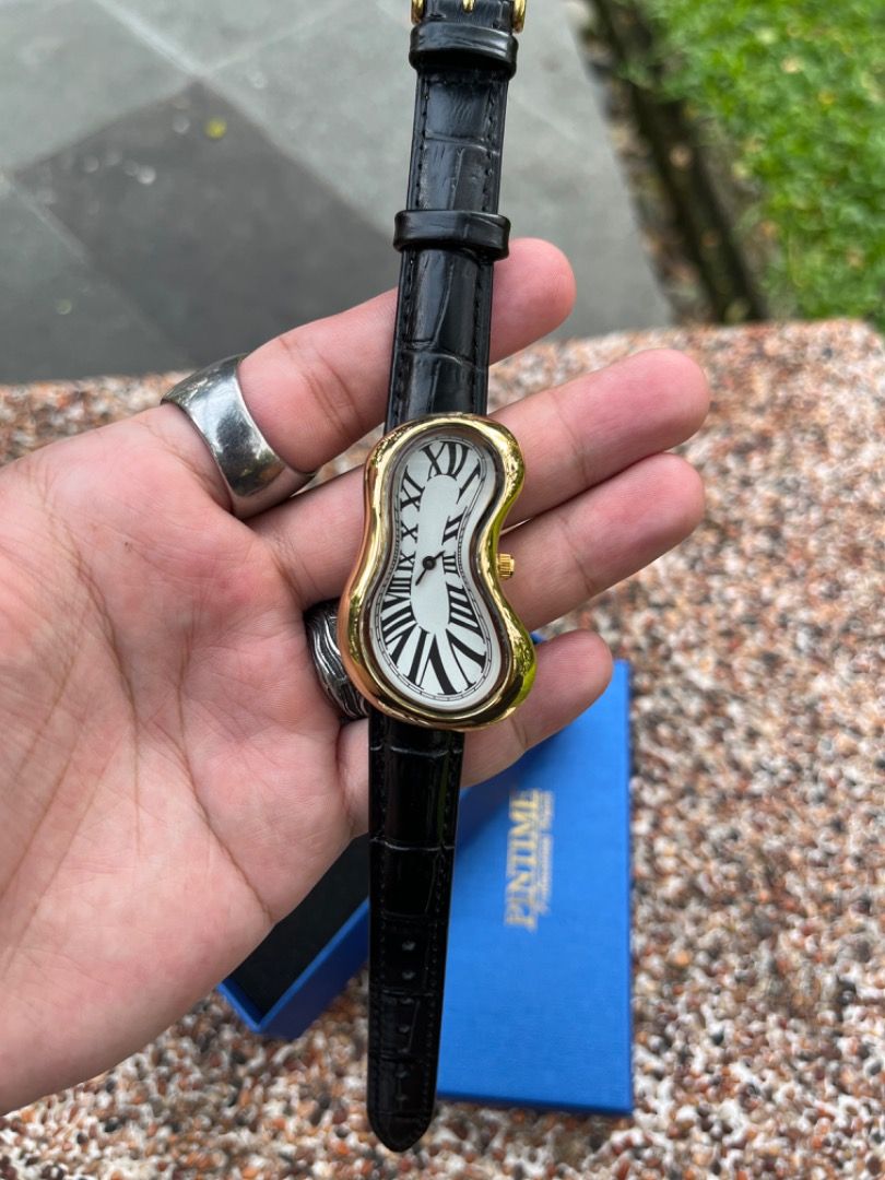 PINTIME PROFESSIONAL WATCH (GOLD) (Category: Men's Watches) located in Caloocan City. Submitted by ciscokidshop (Listing ID 1463079841, Image 1). Description: PINTIME PROFESSIONAL WATCH (GOLD) BRANDNEW COMPLETE WITH BOX QUARTZ CROC LEATHER STRAP ✨THE PERSISTENCE OF MEMORY✨ 👁️DALI WATCH👁️� #pintime #GoldWatch #wristwatch #fashionwatch #salvadordali.