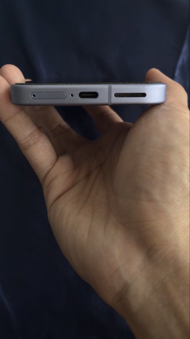 Pixel 9a 128GB (Category: Google Pixel) located in Manila. Submitted by chitchirya (Listing ID 1462992539, Image 3). Description: Pixel 9a 128GB 100% BH Openline With original box and cases, no cord. No issues Pick up at my place in Makati.