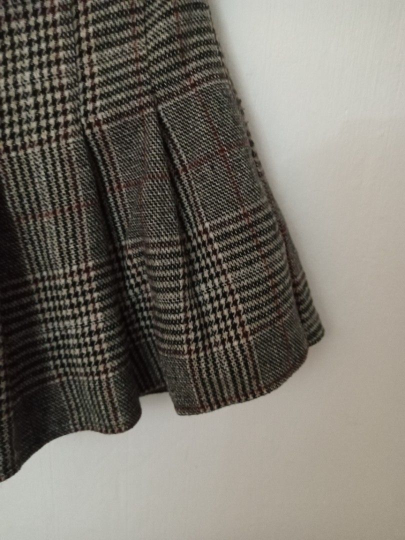Plaid Skirt (Category: Skirts) located in Marikina City. Submitted by airapreloved091826 (Listing ID 1462987983, Image 3). Description: .