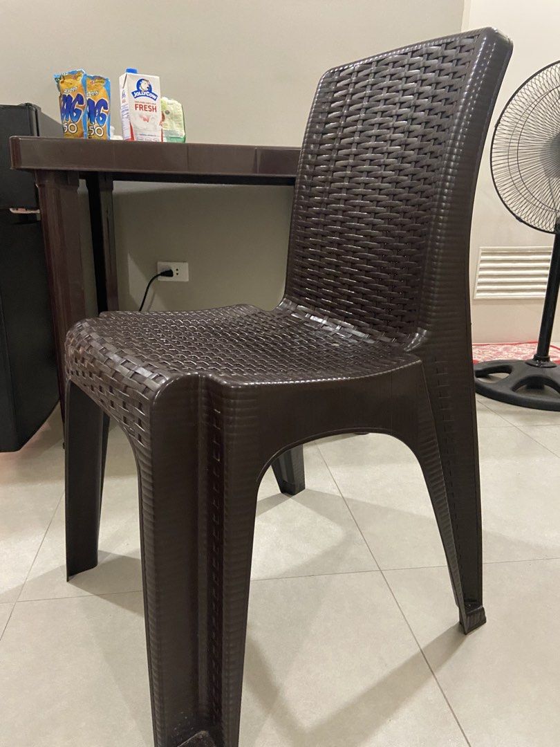 MOVING OUT: Plastic Chairs (3) (Category: Chairs) located in Los Banos. Submitted by chieme.011 (Listing ID 1463084332, Image 2). Description: Condition: Lightly Used (Bought 2 months ago) Material: Plastic Number of Chairs: 3 (One chair slightly smaller than others) • Sturdy and Comfortable: Great for Study Desks and Dining Chairs Reason for Selling: Owner Relocating.