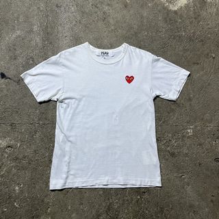 (Category: ) located in . Submitted by grailed_ilo (Listing ID 1463047519, Image 1). Description: .