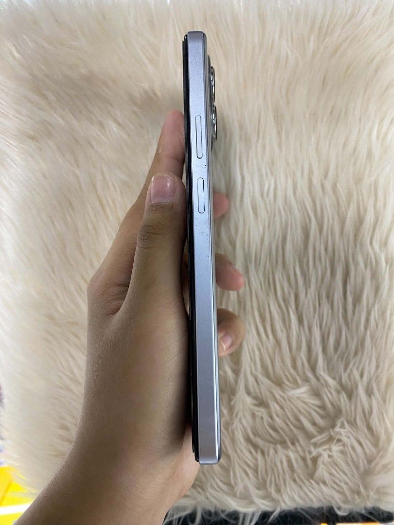 POVA 7 256GB (Category: Android Others) located in Quezon City. Submitted by mena979 (Listing ID 1462945346, Image 2). Description: •complete inclusions •NO issues •all working •minor case mark only .