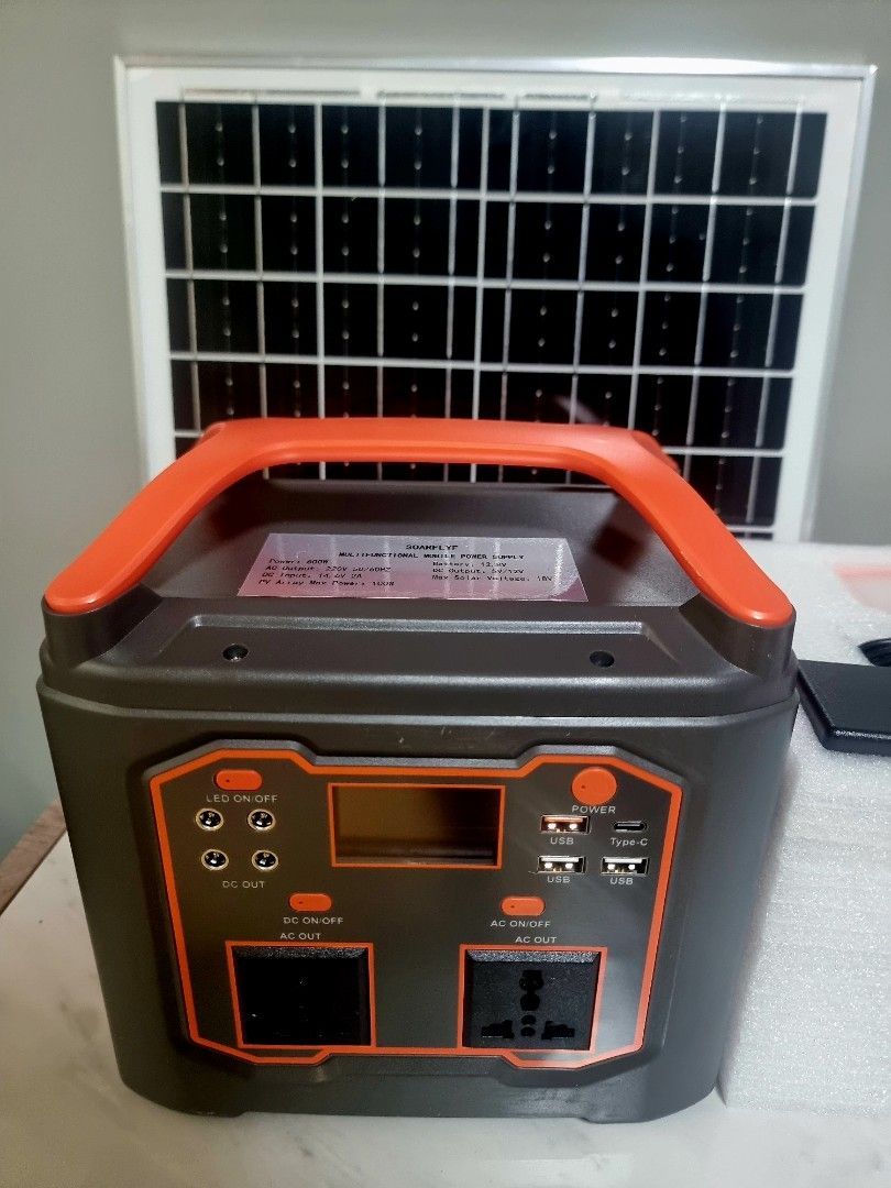 Power station (Category: Electrical, Adaptors & Sockets) located in Manila. Submitted by larkenshell (Listing ID 1463065714, Image 2). Description: Soarfly 600w power station with blue tooth speaker and free 30w solar panel brandnew.