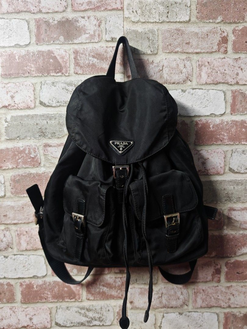 Prada nylon backpack (Category: Luxury Bags & Wallets) located in Santa Cruz. Submitted by ukayhuntworldwide (Listing ID 1462950909, Image 1). Description: .