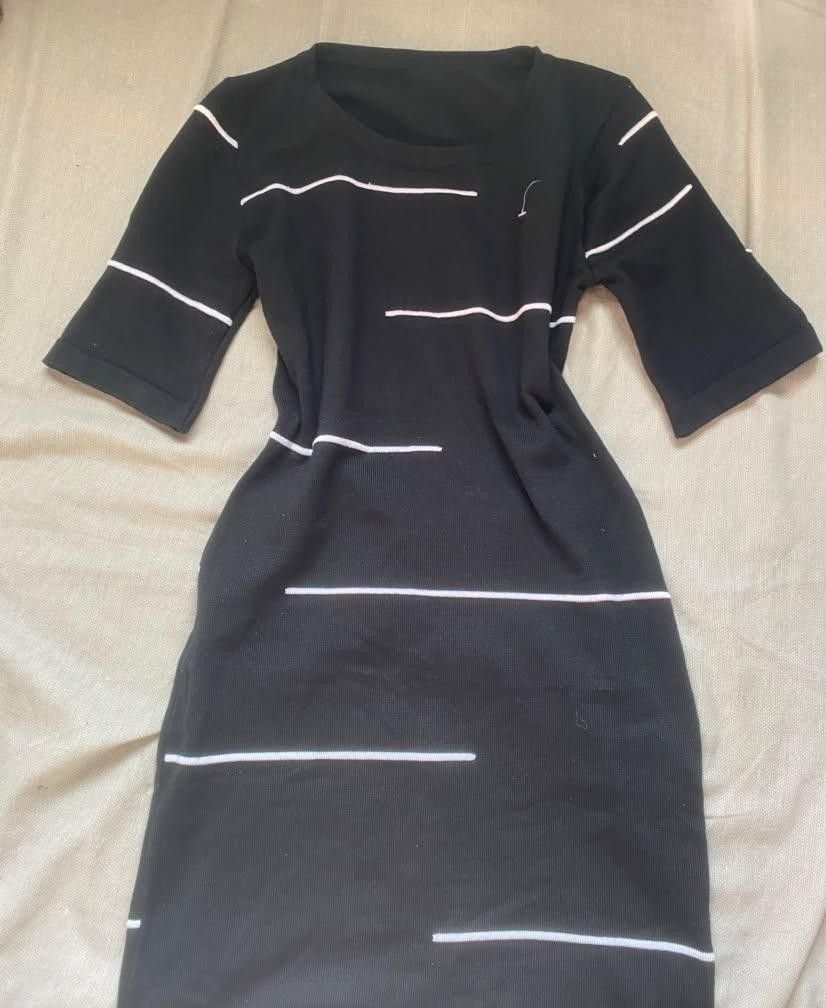 Preloved Clothes! 11 pcs for only 399 (Category: Others Tops) located in Santa Cruz. Submitted by dreasc (Listing ID 1463007995, Image 3). Description: All clothes are never been used and brandnew!.