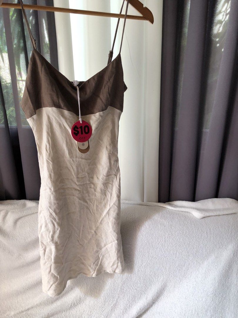 PRETTY DRESS (Category: Dresses) located in Davao. Submitted by kalipayweaves (Listing ID 1462950965, Image 2). Description: .