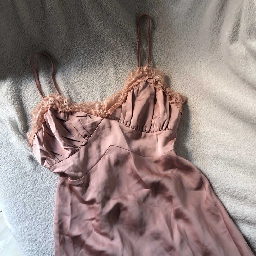 PRETTY HQ MAXI DRESS (Category: Dresses) located in Davao. Submitted by kalipayweaves (Listing ID 1462937022, Image 3). Description: s m.