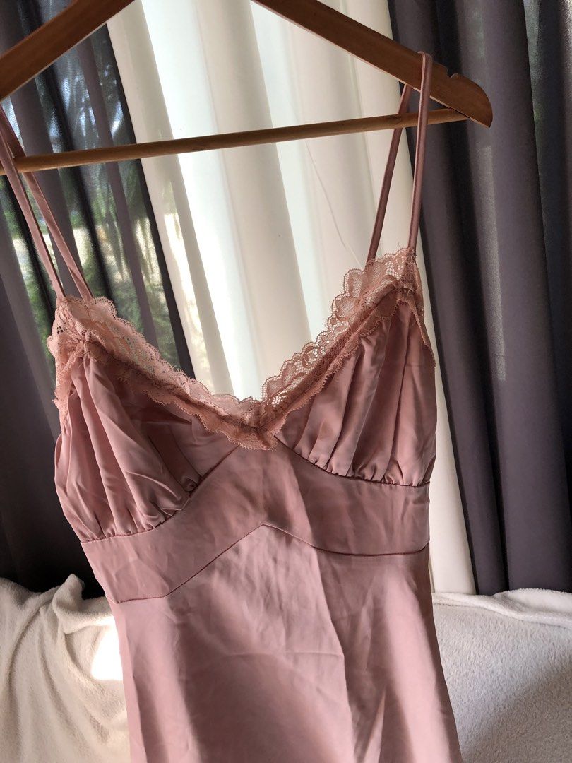 PRETTY HQ MAXI DRESS (Category: Dresses) located in Davao. Submitted by kalipayweaves (Listing ID 1462937022, Image 1). Description: s m.