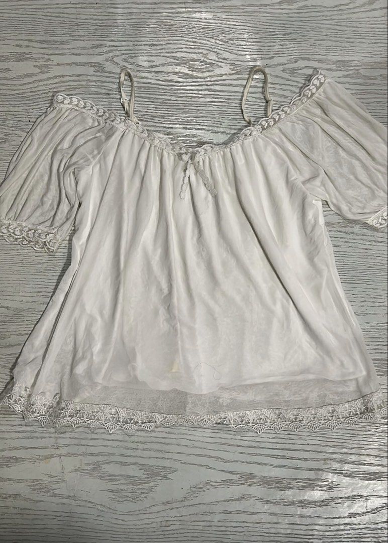 PRINCESS DRESS (Category: Others Tops) located in San Carlos. Submitted by warmbear-0dff (Listing ID 1463076696, Image 1). Description: .