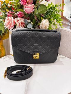 (Category: ) located in . Submitted by luxshare_preloved_ (Listing ID 1463015340, Image 1). Description: .