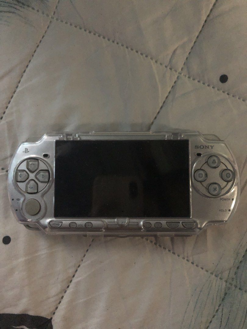 PSP 2000 (Category: Others) located in Manila. Submitted by darkveil (Listing ID 1462920998, Image 1). Description: PSP 2000 | NO ISSUE ₱2,500 ONLY 📍Caloocan.