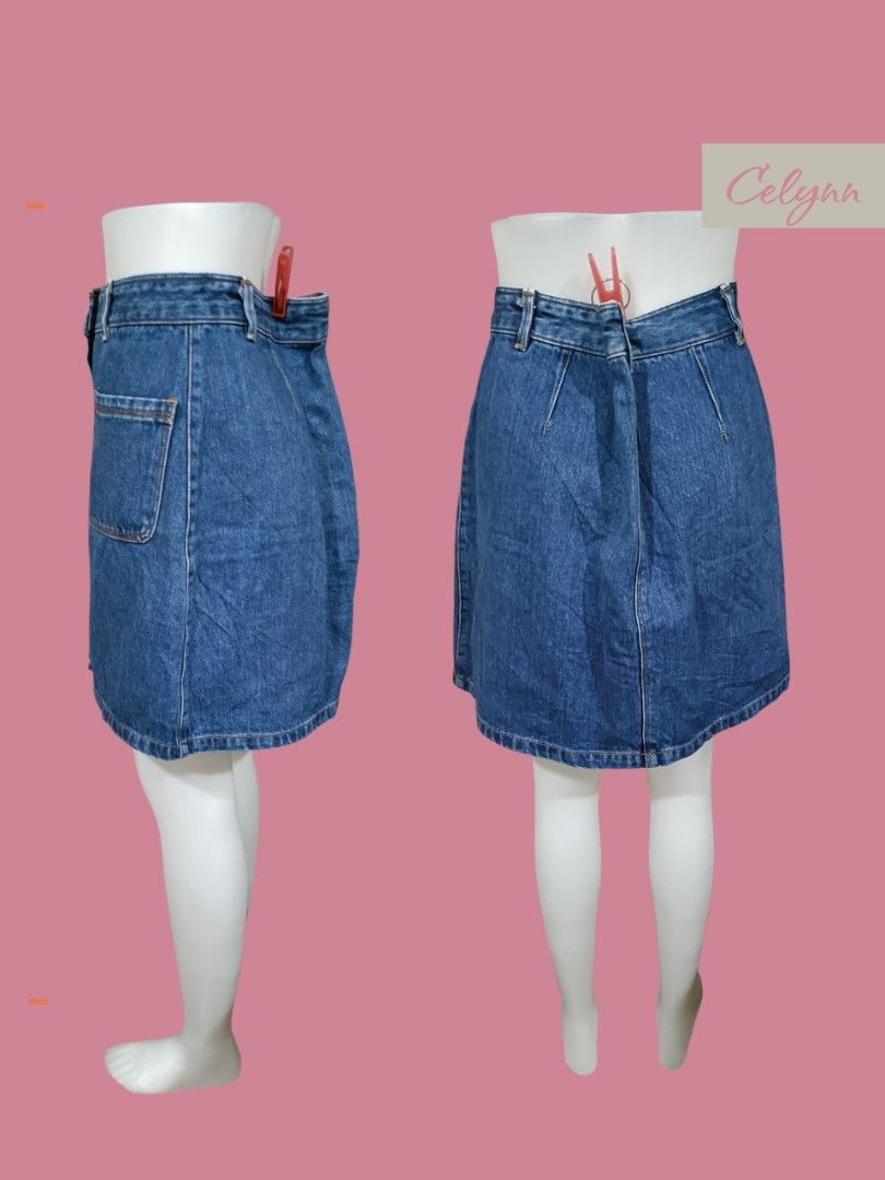 PULL&BEAR Denim Button Down Skirt; Small (Category: Skirts) located in Moncada. Submitted by celynn.collection (Listing ID 1463019971, Image 2). Description: ✅ PLEASE READ BEFORE ASKING! 😊 ----------------------------------------------------- 📍LOCATION: Pangasinan, Luzon ----------------------------------------------------- ✅ Clothes are THRIFTED or PRE-LOVED unless stated brand new. ----------------------------------------------------- Brand: 