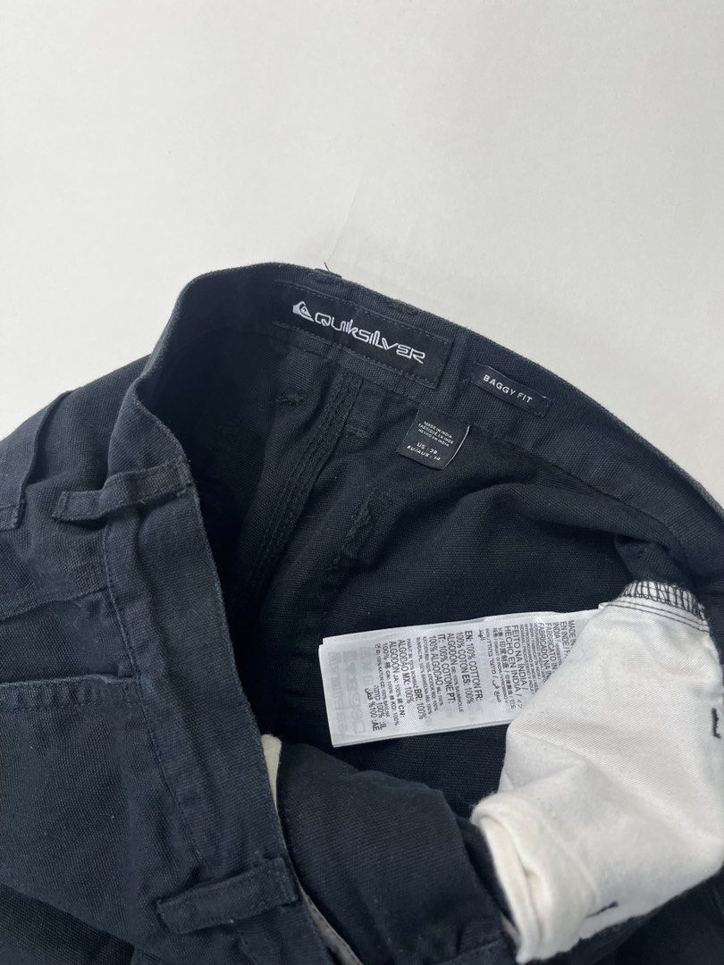 Quiksilver Shorts (Category: Shorts) located in Makati City. Submitted by ufcknwthbst (Listing ID 1463018497, Image 3). Description: 19 inch length 9.5/10 condition No issue.
