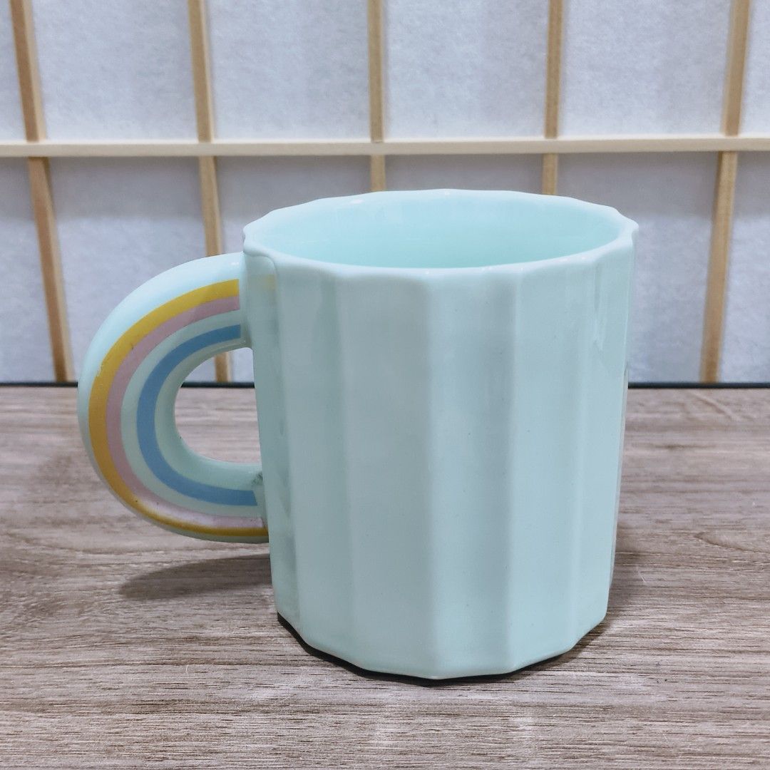 Rainbow Mug (Category: Coffee & Tea Tableware) located in Bontoc. Submitted by shaneebhee (Listing ID 1462968269, Image 3). Description: 190 each Mall pull out (2) Mint Blue (1) Yellow.