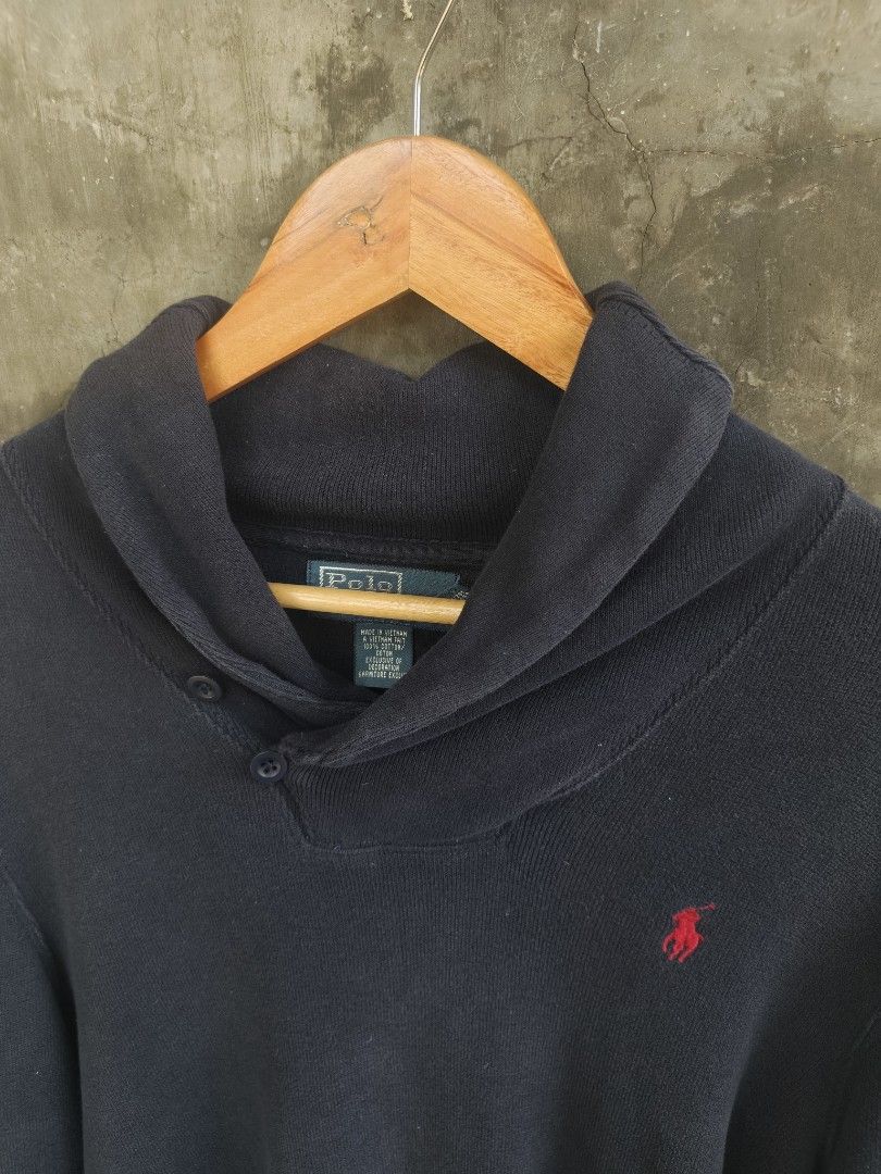 Ralph Laure (Category: Coats, Jackets and Outerwear) located in Tagbina. Submitted by stephen_migraso (Listing ID 1462913197, Image 2). Description: no issue.