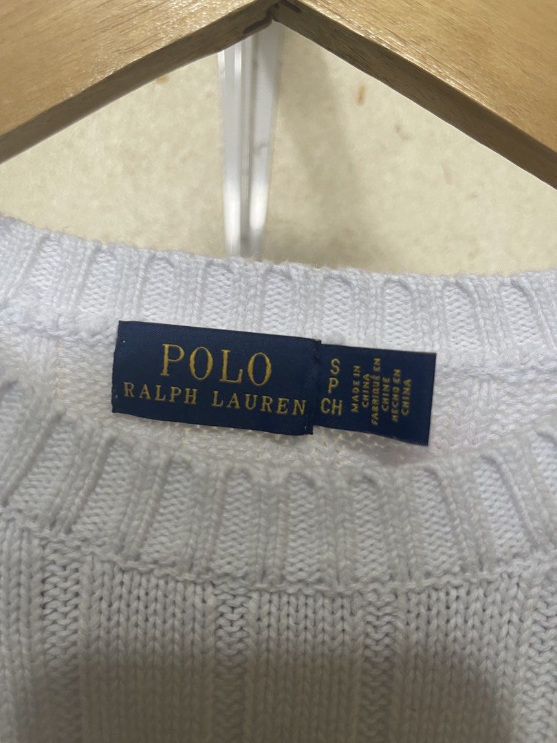 Ralph Lauren Cable Knit Shir (Category: Activewear) located in Tuguegarao City. Submitted by elyks11 (Listing ID 1463017281, Image 2). Description: solid as new solid for psg.
