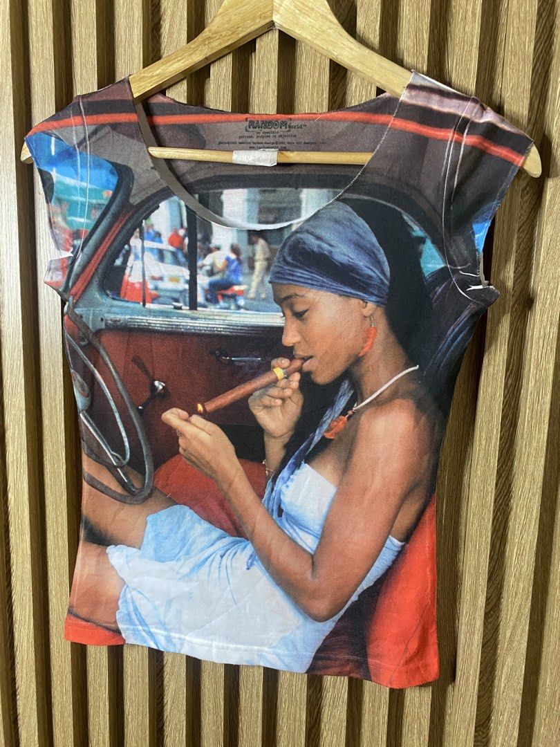 Rare Y2k tops (Category: Sleeveless) located in Davao. Submitted by msthrifted (Listing ID 1462900365, Image 3). Description: Size S-M.