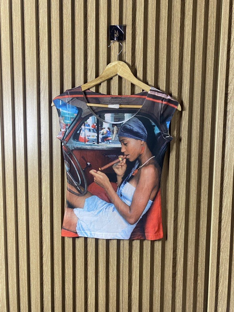 Rare Y2k tops (Category: Sleeveless) located in Davao. Submitted by msthrifted (Listing ID 1462900365, Image 1). Description: Size S-M.