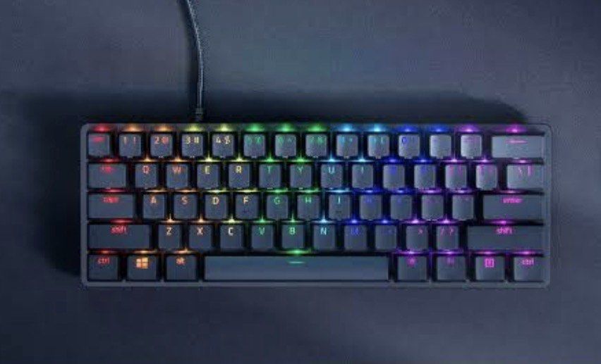 Razer Huntsman Mini keyboard (Category: Computer Keyboard) located in Mandaluyong City. Submitted by kingstoys (Listing ID 1462976588, Image 3). Description: Used only twice then return it on the box. .