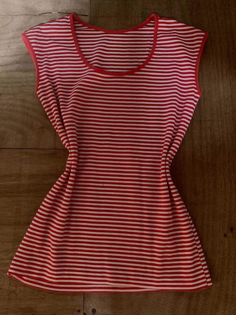 Red & White Striped Casual Top (Category: Sleeveless) located in Paranaque City. Submitted by patthreads (Listing ID 1462904193, Image 1). Description: 📩dm for details!.