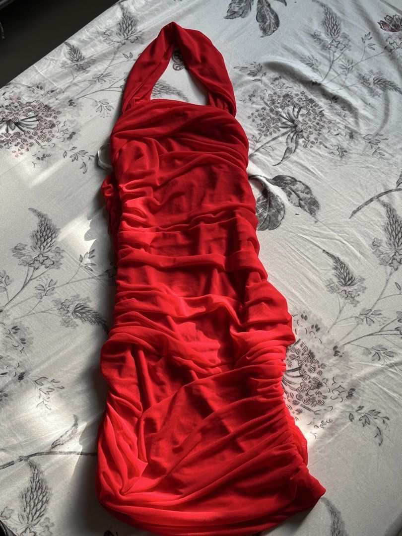 Red bodycon mesh dress (Category: Dresses) located in Cotabato. Submitted by krystal.archives (Listing ID 1463117114, Image 1). Description: Only wore once—Beautiful all-over ruched/gathered detailing that flatters your curves and creates a slim, sculpted silhouette..