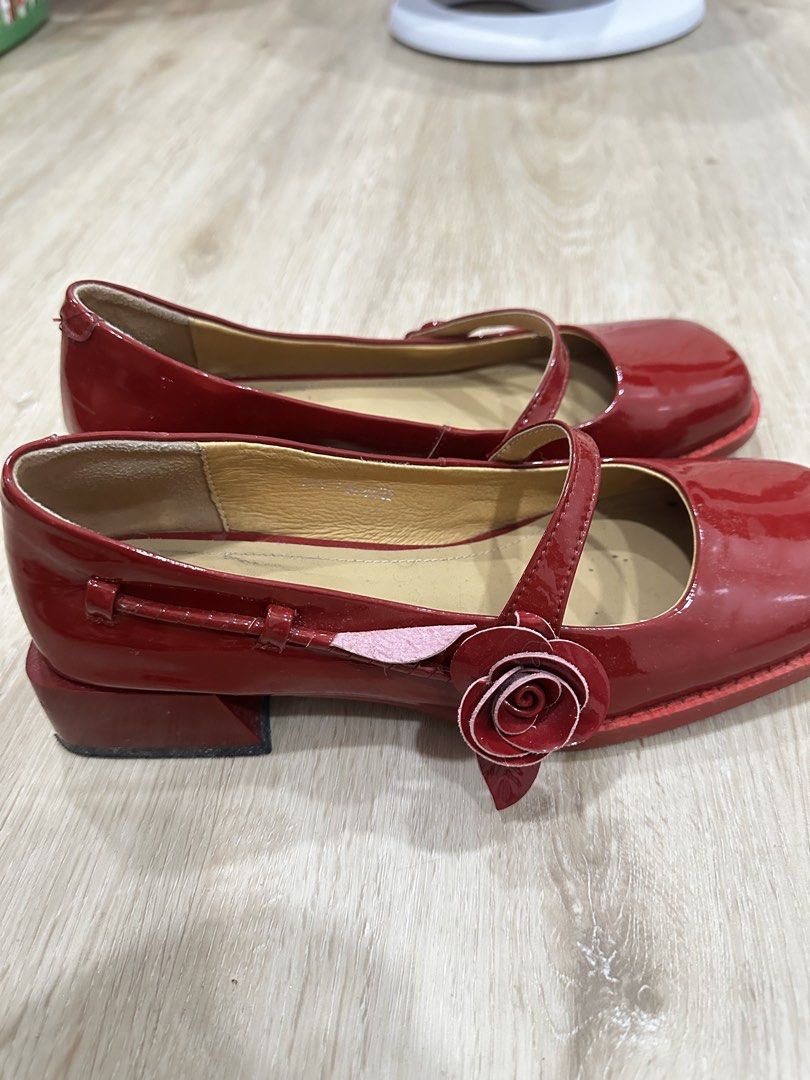 Red Mary Janes Doll Shoes (Category: Flats & Sandals) located in Angeles City. Submitted by claudinelaz (Listing ID 1463073978, Image 3). Description: like new - mary janes doll shoes -₱500 - size: EU 37 W - RFS: decluttering - mop 🧾: gcash/ bank transfer (payo) - mod 🚚: j&t or lbc dm me to claim! dm for more photos!.