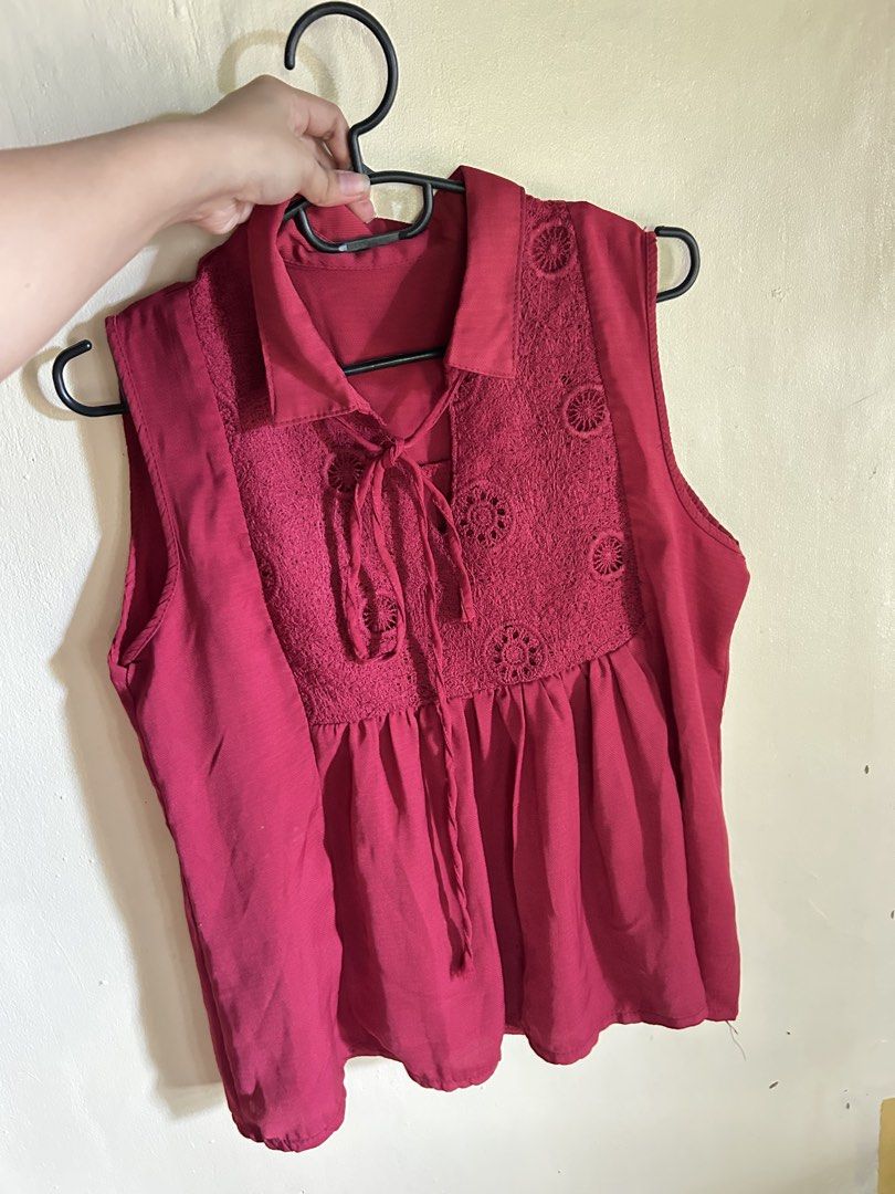Red top (Category: Others Tops) located in Alaminos. Submitted by angelsnoow (Listing ID 1462927297, Image 3). Description: .