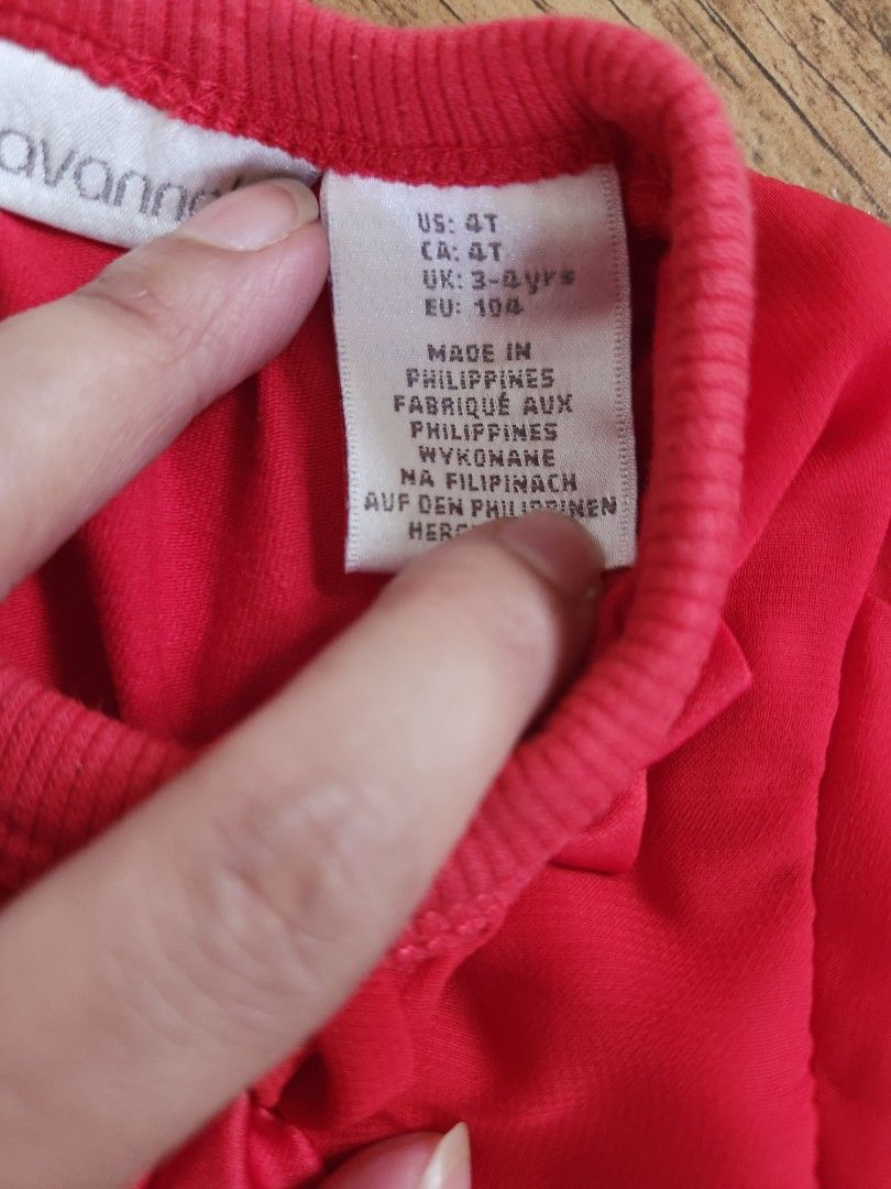 Red top with Bow (Category: Babies & Kids Fashion) located in Las Pinas. Submitted by closetful.ph (Listing ID 1463033635, Image 3). Description: ideal for christmas.