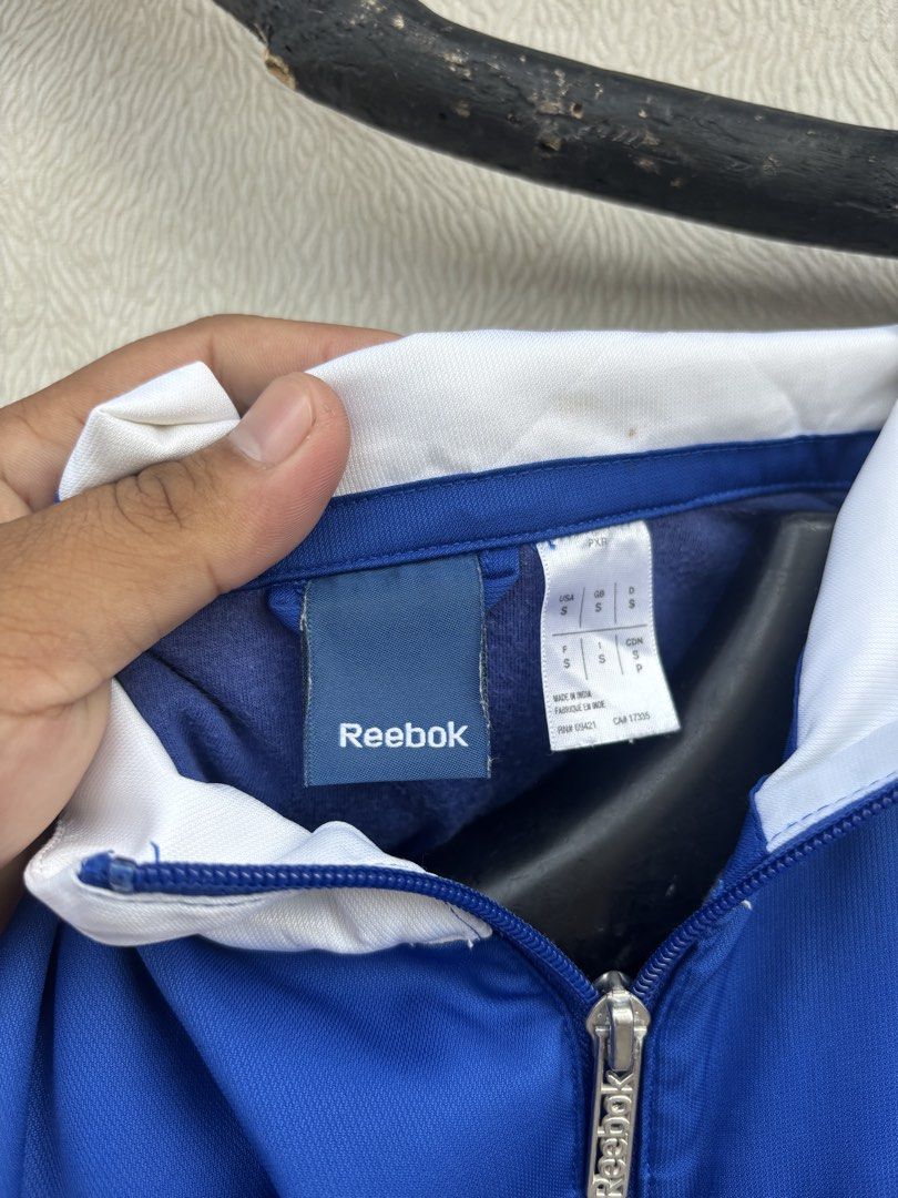 Reebok Track Jacket (Category: Coats, Jackets and Outerwear) located in Baybay. Submitted by thrift.ed2023 (Listing ID 1462954935, Image 3). Description: Reebok Track Jacket Large 21x26 No Issue Need Wash Good as New .