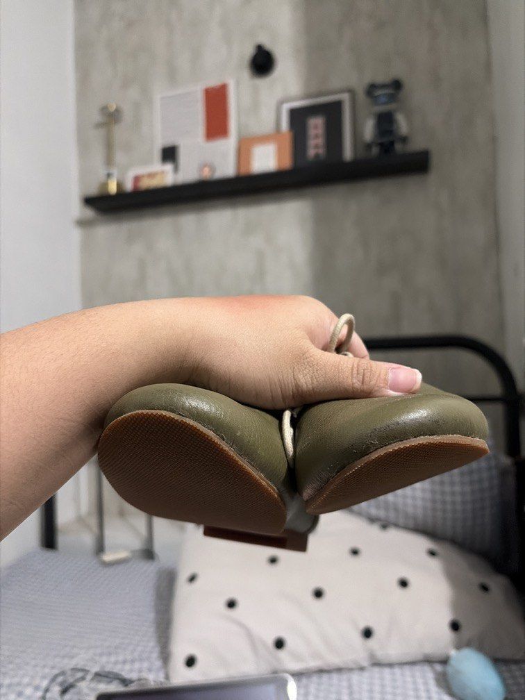 renegade folk adore tie flat shoes (Category: Flats & Sandals) located in Quezon City. Submitted by cavp_ (Listing ID 1463004172, Image 3). Description: SRP is 4k + used 2x Size 8 but fits me as a size 7 with wide feet comes with RF dust bag, no box anymore Super comfy rfs: prefer the rf sandals than closed shoes Kamuning qc loc .