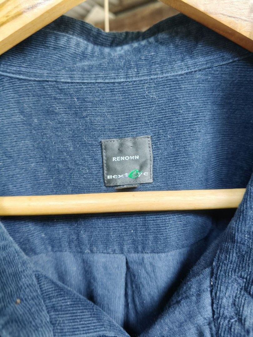 Renowed Corduroy long sleeves (Category: Coats, Jackets and Outerwear) located in Malolos. Submitted by rthrift2026 (Listing ID 1462908757, Image 2). Description: Color may vary due to lighting.