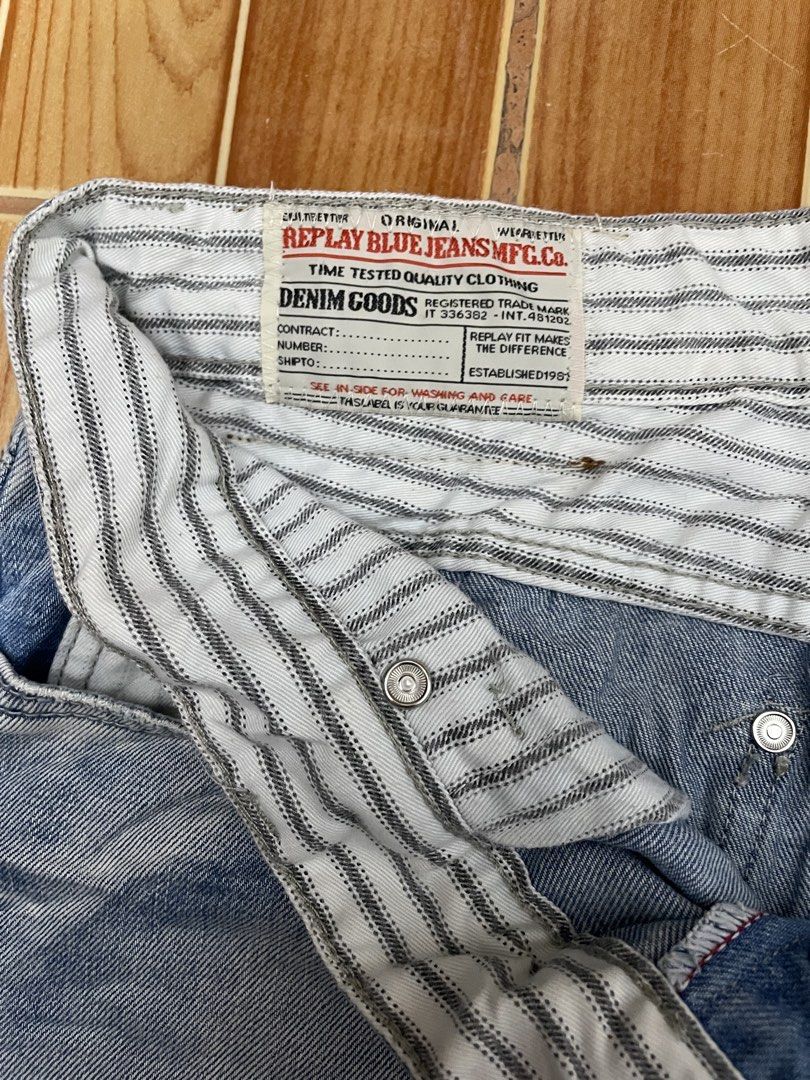 REPLAY BLUE JEANS (Category: Jeans) located in Muntinlupa City. Submitted by clarencemirones (Listing ID 1462933126, Image 3). Description: REPLAY BLUE JEANS 34 x 42 7hem no issues dm me! .