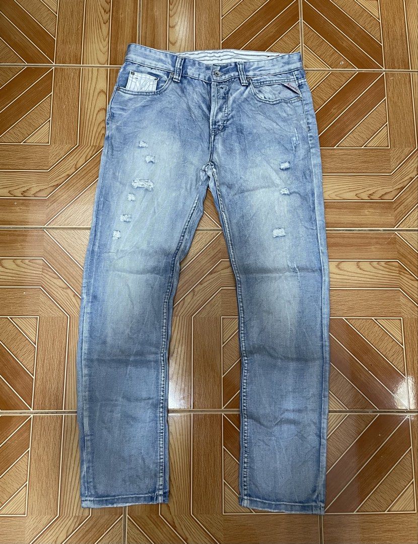 REPLAY BLUE JEANS (Category: Jeans) located in Muntinlupa City. Submitted by clarencemirones (Listing ID 1462933126, Image 1). Description: REPLAY BLUE JEANS 34 x 42 7hem no issues dm me! .