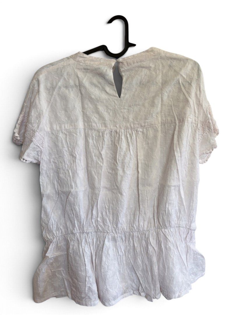 Rina white linen or cotton boho-style blouse (Category: Blouses) located in Santol. Submitted by lululane (Listing ID 1462954345, Image 2). Description: .