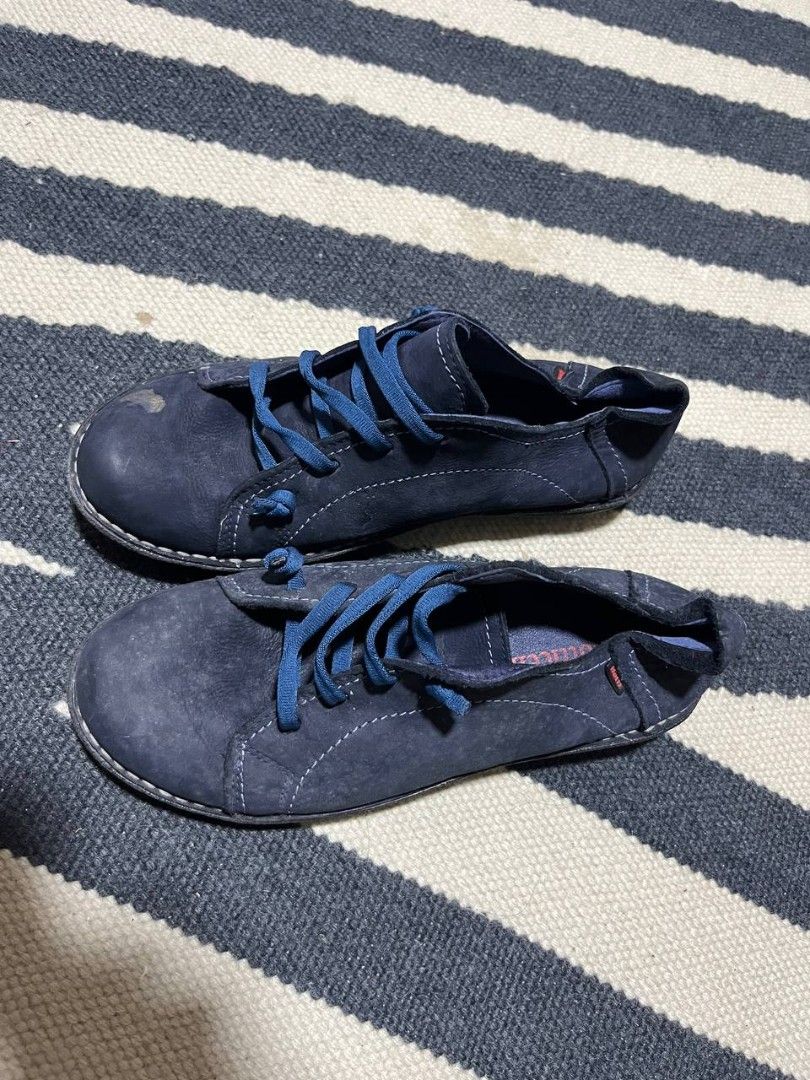 Roberto Botticelli Leather Comfort Shoes. (Category: Dress Shoes) located in Quezon City. Submitted by michypeachyy1 (Listing ID 1463043989, Image 2). Description: 1400 plus shipment size 40 eu.
