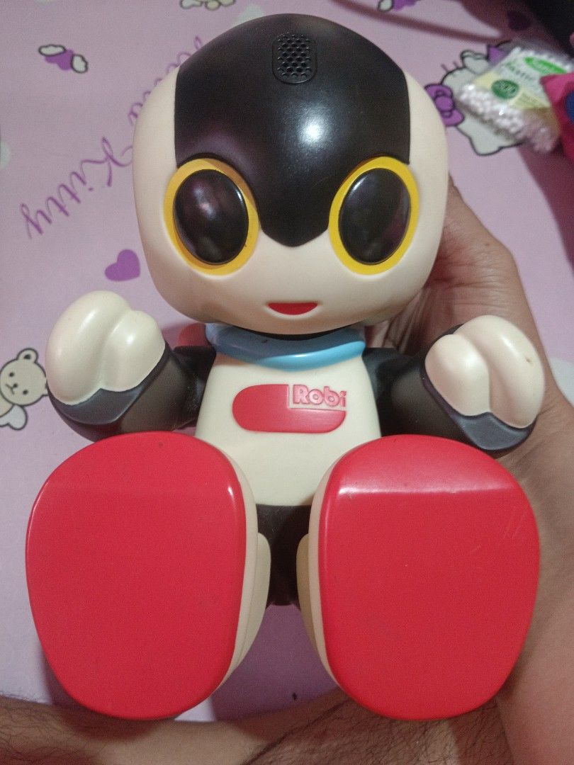 Robi story bank (Category: Designer & Blind Box Toys) located in Pasig City. Submitted by rednaxela_rich (Listing ID 1462966399, Image 1). Description: takara Tomy Roby story bank (working sounds).
