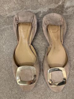 (Category: ) located in . Submitted by ilabluxe (Listing ID 1462887683, Image 1). Description: .