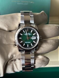 (Category: ) located in . Submitted by j3watches (Listing ID 1463061172, Image 1). Description: .