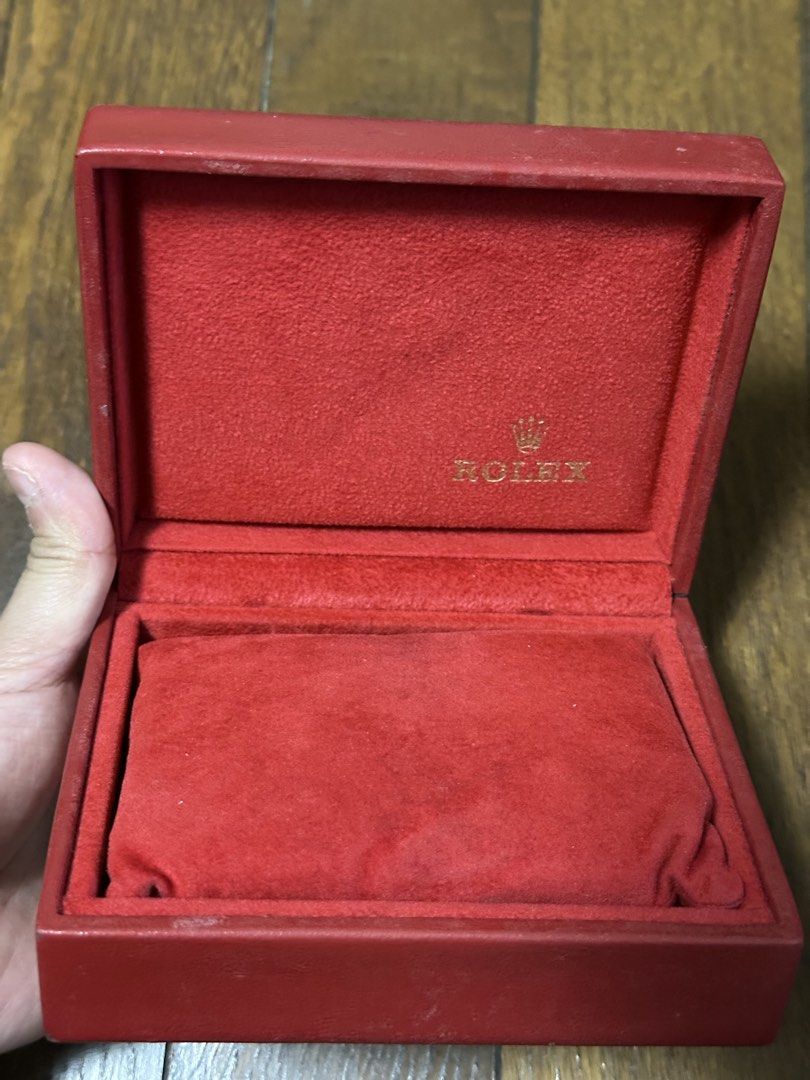 Rolex Original Box Guaranteed (Category: Accessory Holder, Box & Organizers) located in Bulacan. Submitted by youlovewatches (Listing ID 1463088249, Image 3). Description: .