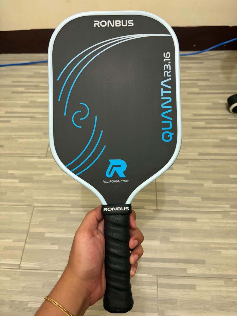 RONBUS Quanta R3.16 Paddle (Category: Racket and Ball Sports) located in Taguig. Submitted by 2001_hel (Listing ID 1462961886, Image 1). Description: Used for a month only during weekends Signs of use in 4th and 5th pic Still Negotiable .