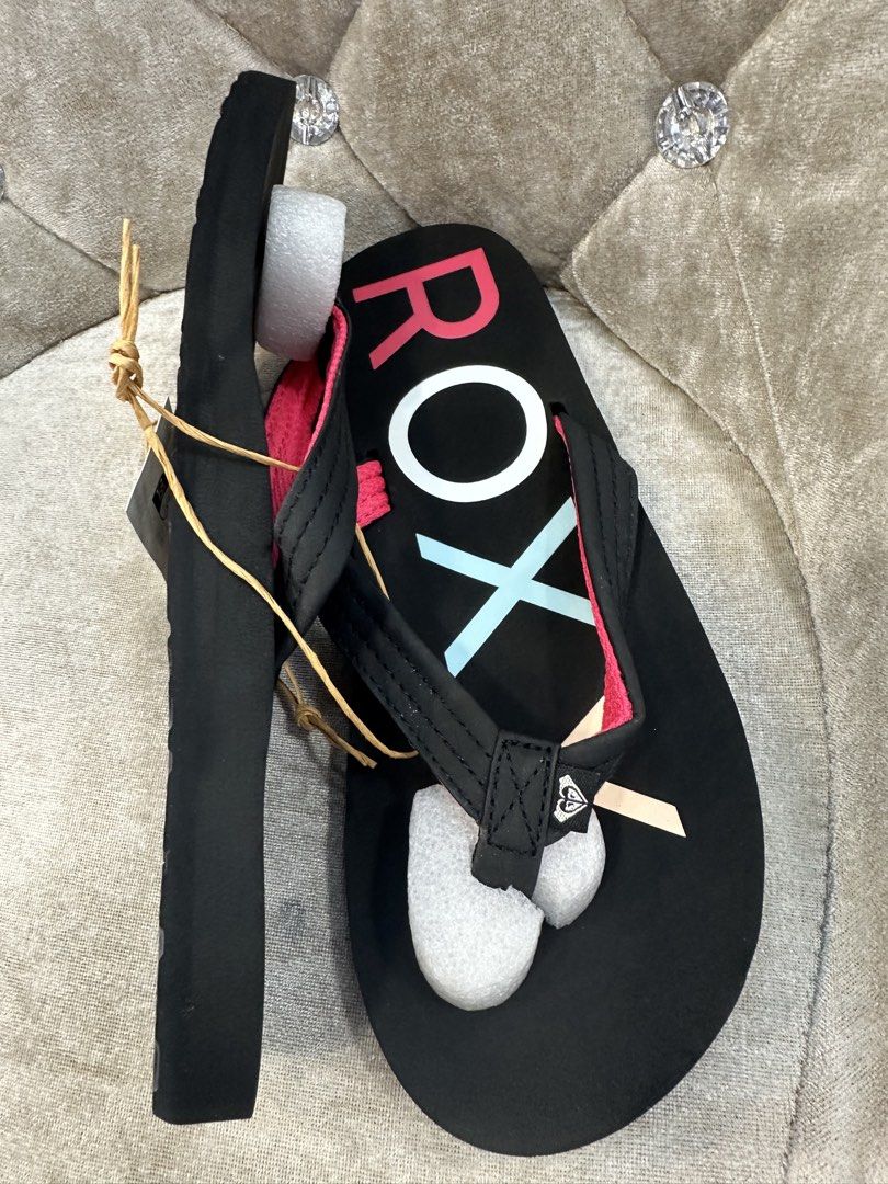ROXY （分類：拖鞋）位於 Hong Kong。 由 long_long215 提交（商品編號 1462974042，圖片 4）。簡介： 外貨原單正品。