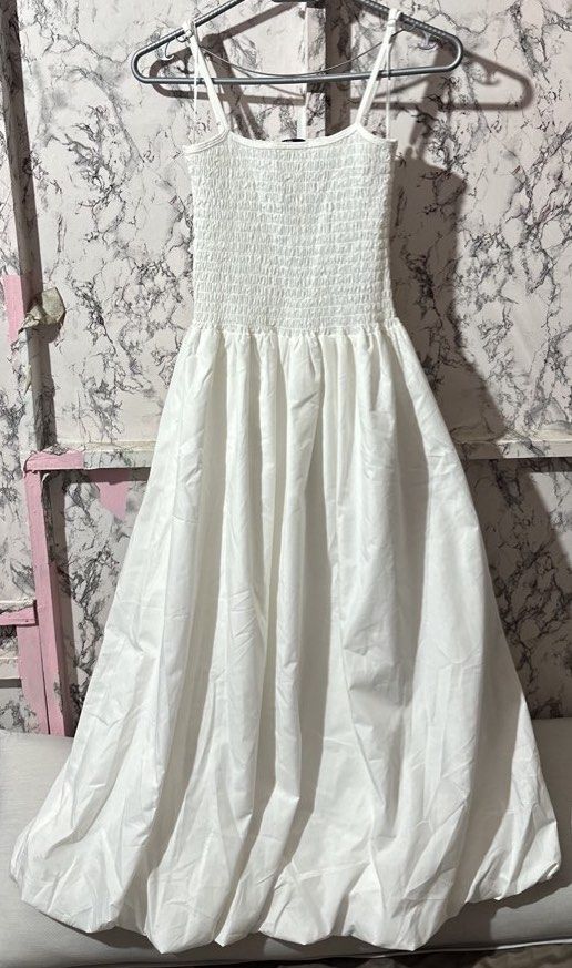 Ruched Balloon Dress (Category: Dresses) located in Manila. Submitted by kirayychii (Listing ID 1463103594, Image 1). Description: - Cambodian brand - Excellent quality - Not yet worn but washed - Bought for $18 each - Negotiable for sure buyers - ₱950 for 2.