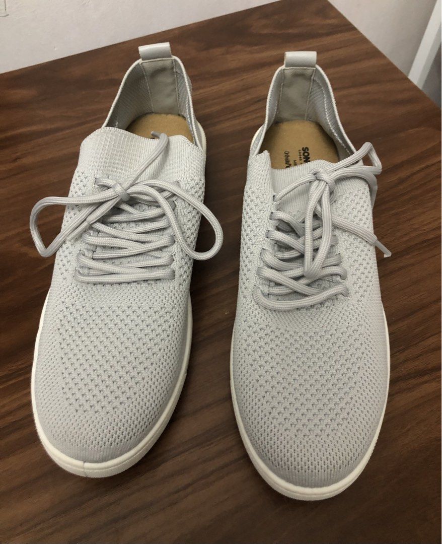 Running Shoes (Sonoma) (Category: Sneakers & Footwear) located in Cavite. Submitted by surplus_atbp (Listing ID 1463000833, Image 1). Description: .